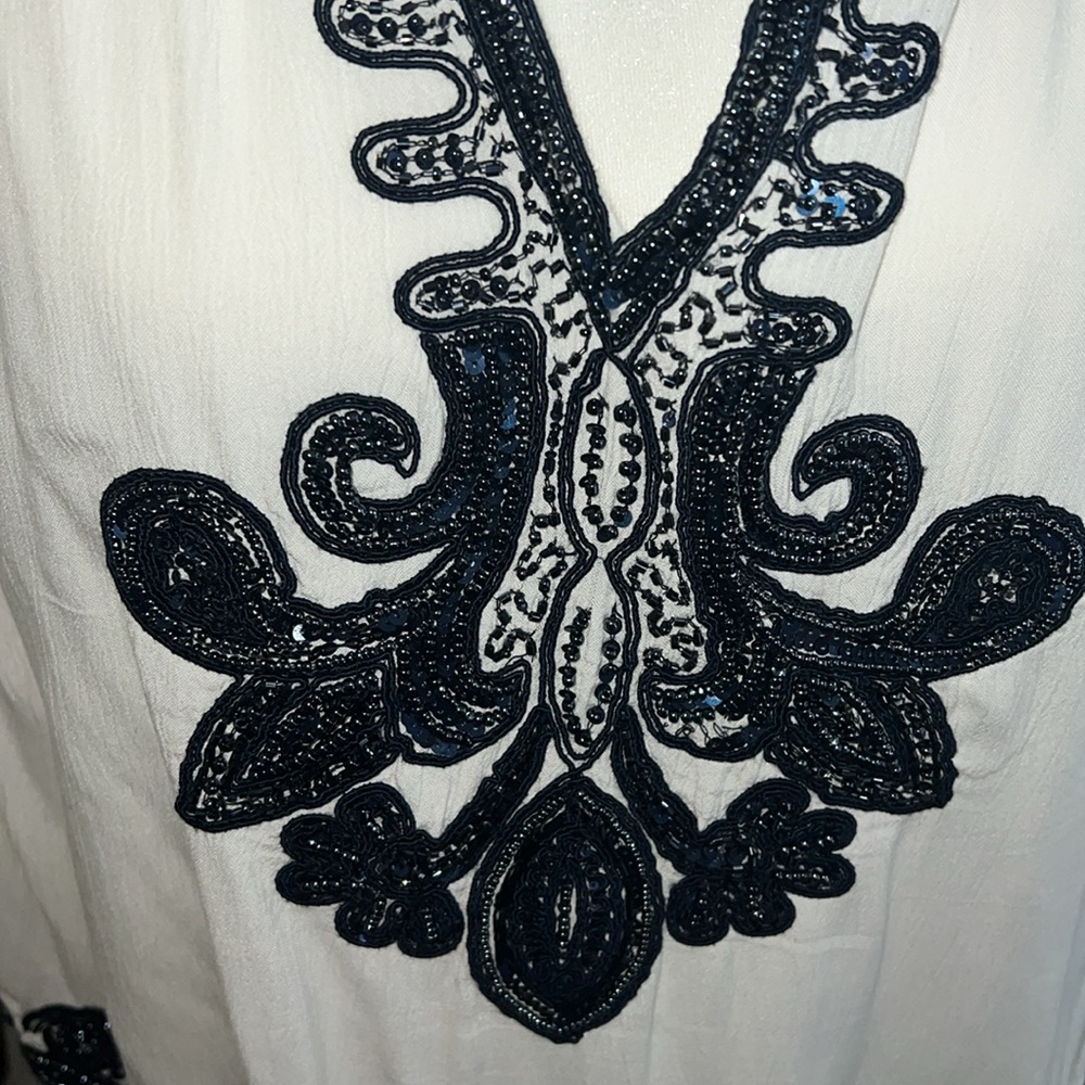 💥SOLD💥Chico's beaded tunic - Picture 4 of 7